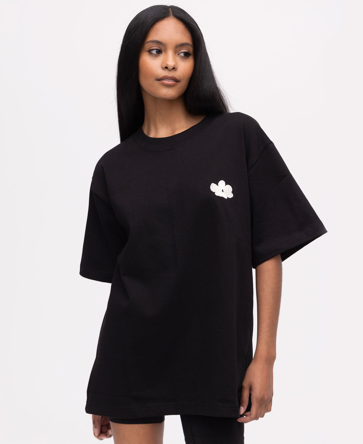 Polera Basica Negra Flor